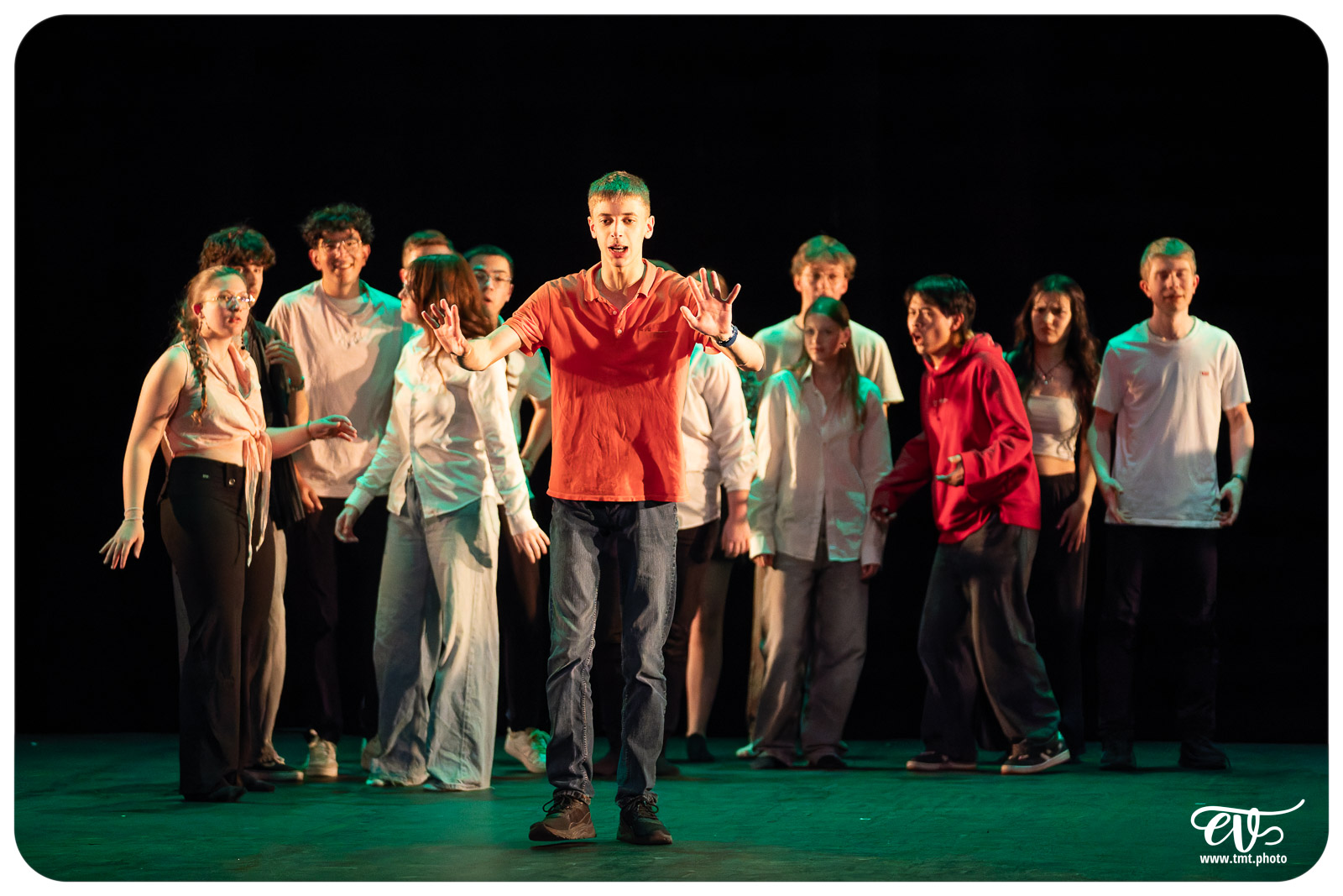 MAIS SONGEONS À RÉPÉTER S'IL VOUS PLAIT !